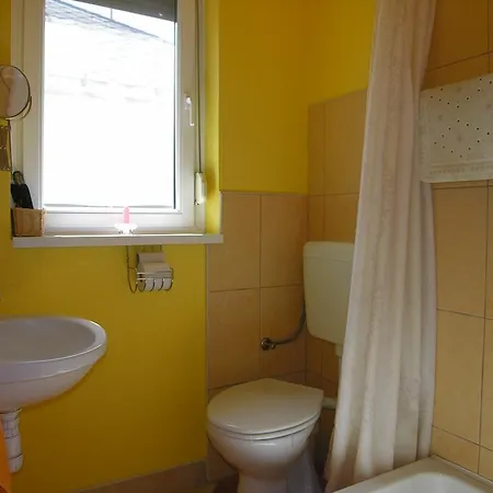 Дом отдыха Holiday Balatonlelle/balaton 27513 *